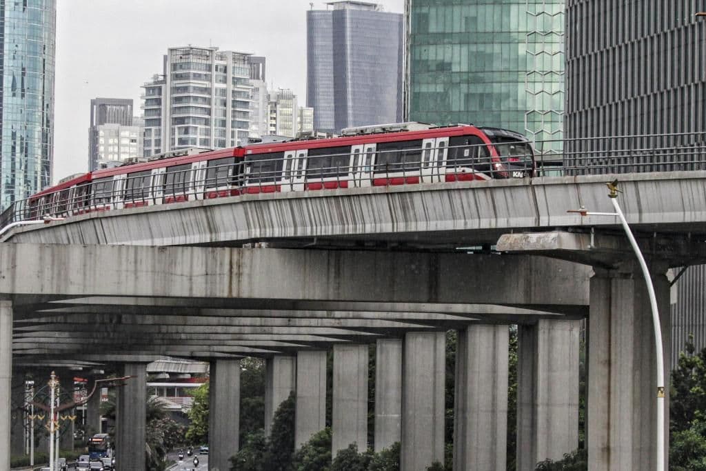 Pemprov DKI Berencana Perpanjang Jalur LRT Jakarta ke PIK 2 Hingga Bandara