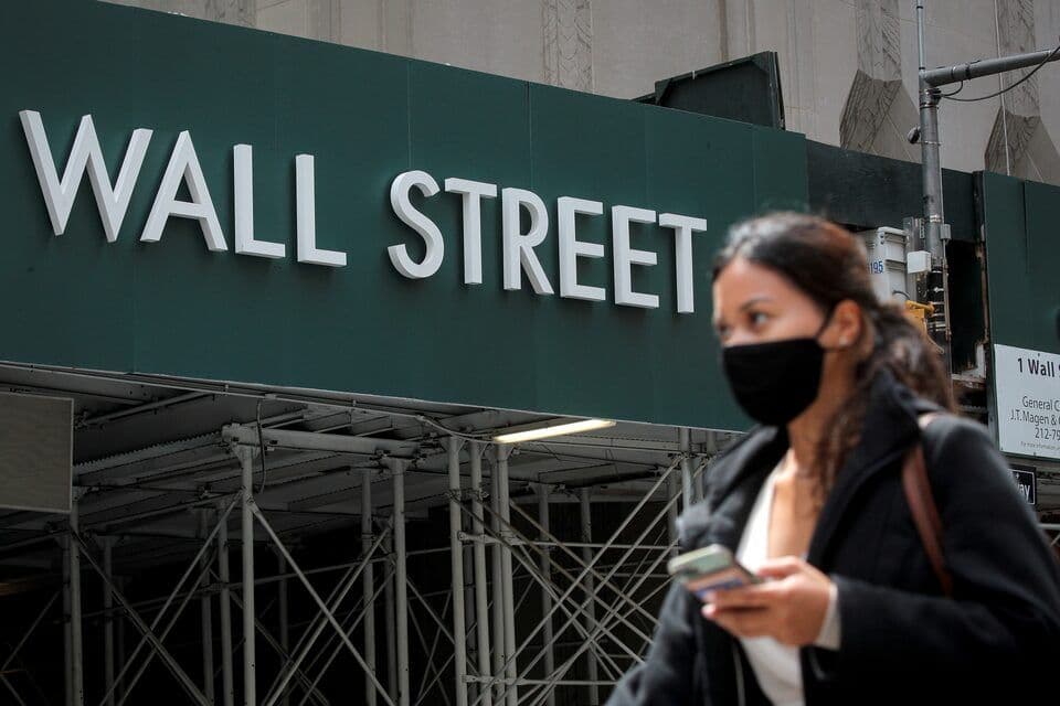 Wall Street Melemah Dipicu Merosotnya Saham Teknologi